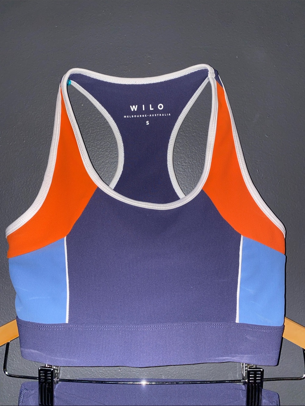 Wilo the Label Navy and Orange Workout set - Picture 4 of 5